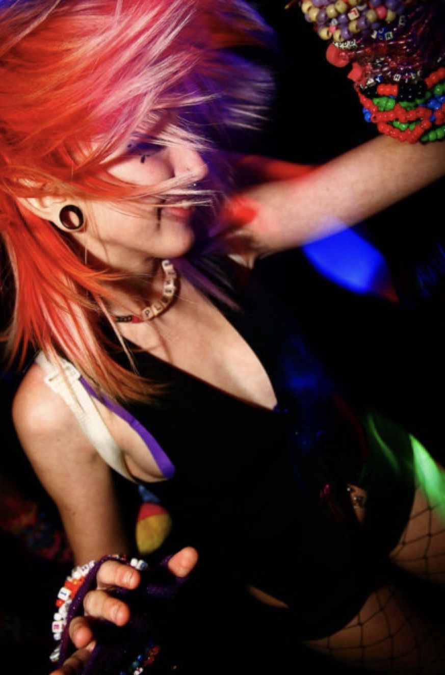 27f987943b571f292f2ada52103c6319